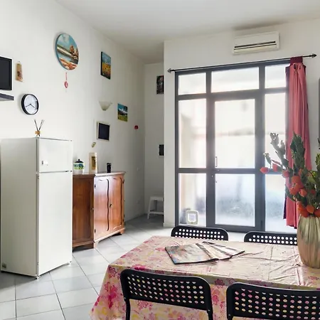 Apartment Essenza Holiday House Florence